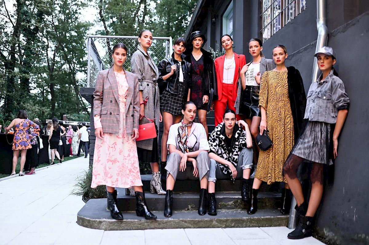 models1.jpg