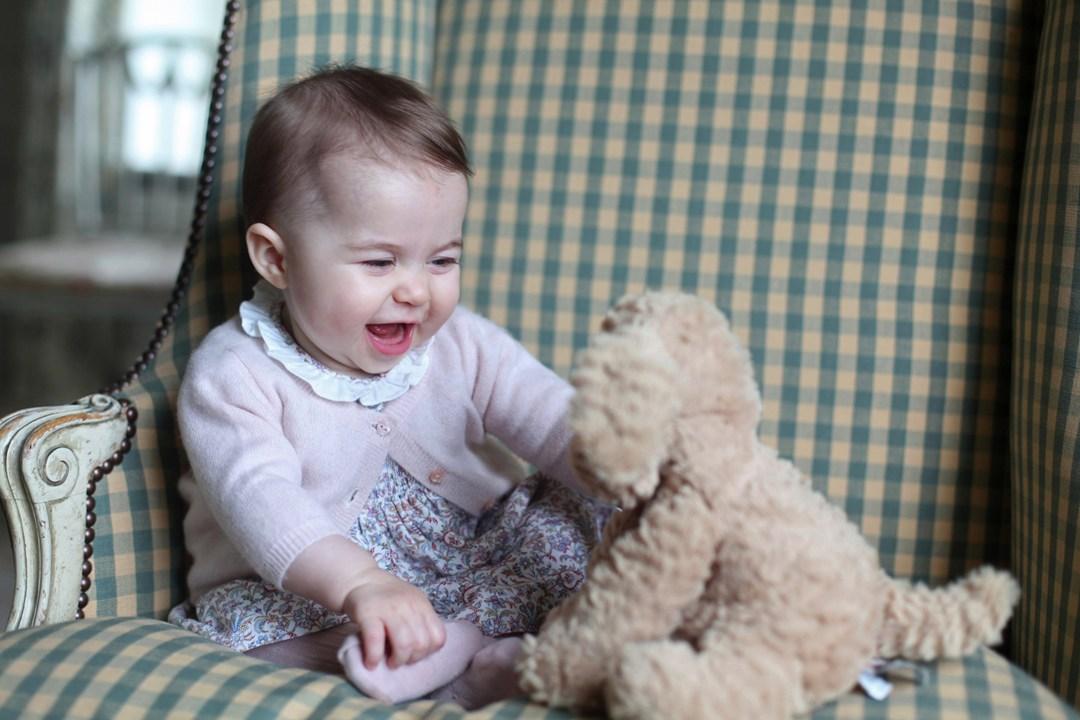 princess-charlotte-1-vogue-30nov15-getty_b_1080x720.jpg