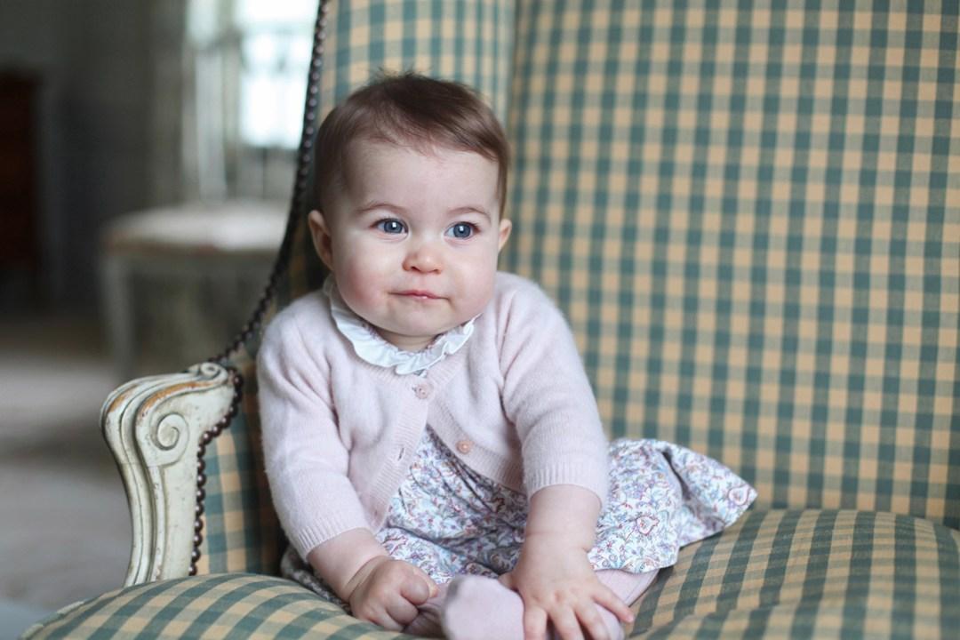 princess-charlotte-2-vogue-30nov15-getty_b_1080x720.jpg