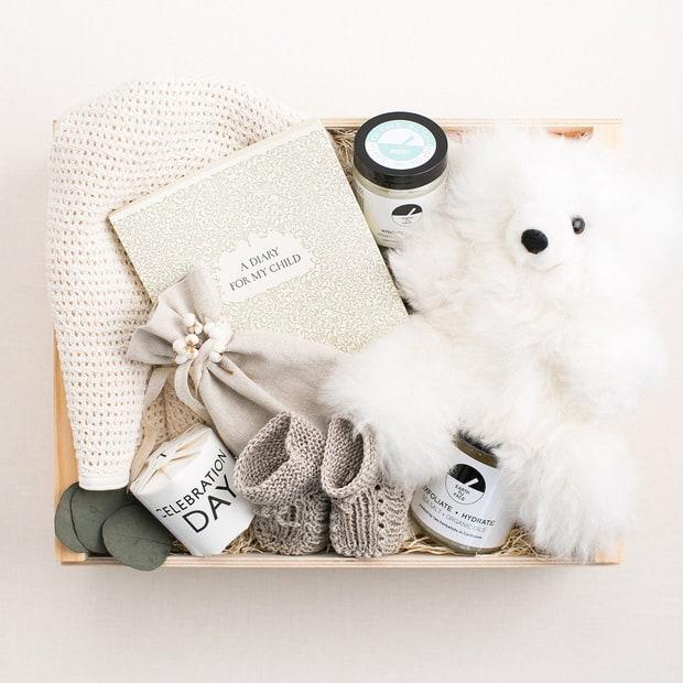 1449965794-kim-baby-present.jpg