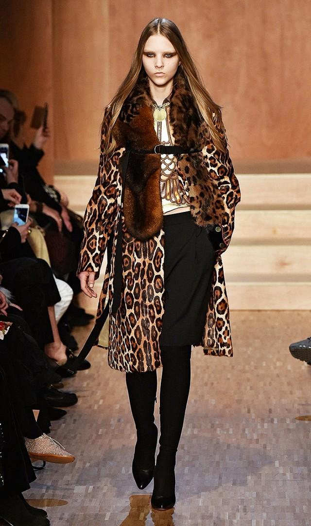 givenchy_a-w_16_-_z_ivac_ski_vzorec2.jpg
