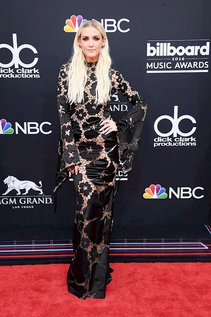 ashlee_simpson-ross.jpg